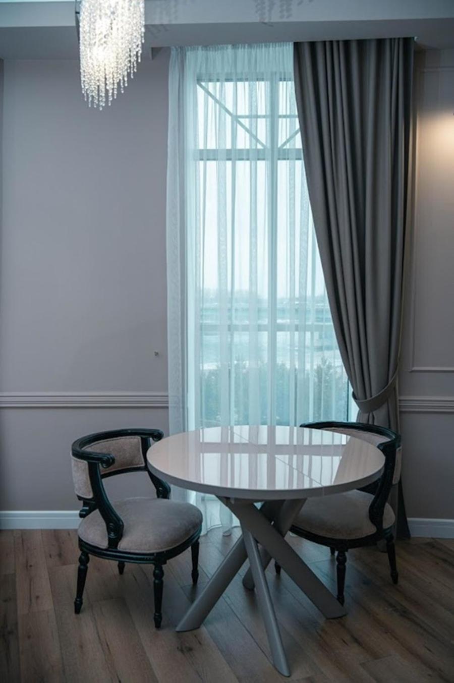 Royal Bv Hotel Ust-Kamenogorsk ภายนอก รูปภาพ