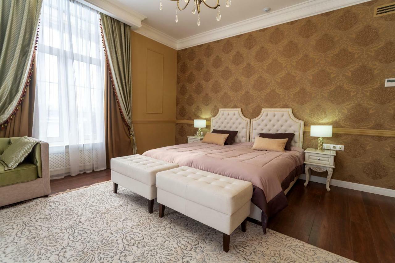 Royal Bv Hotel Ust-Kamenogorsk ภายนอก รูปภาพ