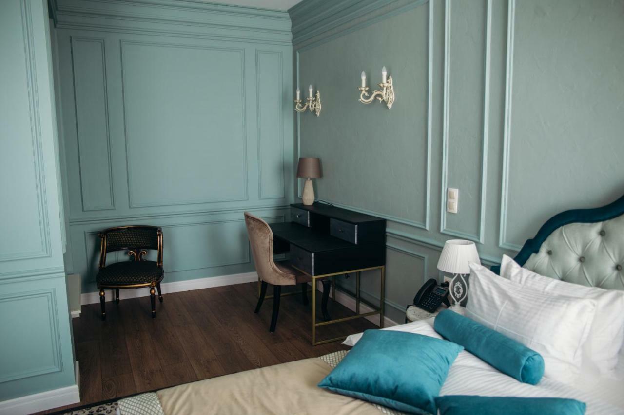 Royal Bv Hotel Ust-Kamenogorsk ภายนอก รูปภาพ