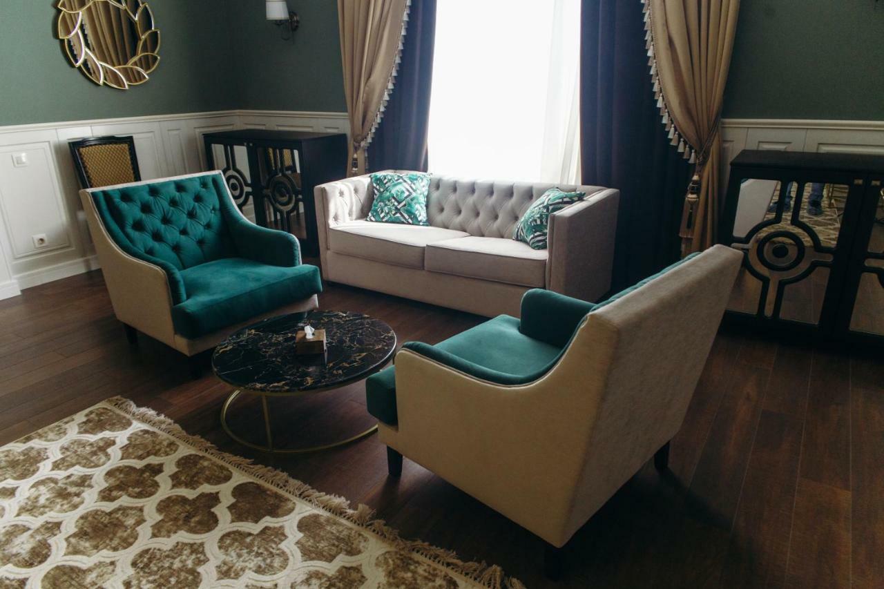 Royal Bv Hotel Ust-Kamenogorsk ภายนอก รูปภาพ